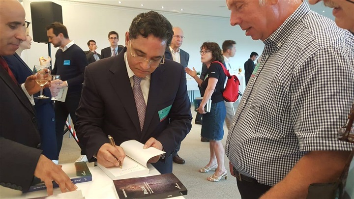 حفل توقيع لـ«كتب» عبدالرحيم علي بالبرلمان الأوروبي