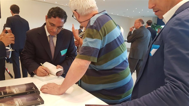 حفل توقيع لـ«كتب» عبدالرحيم علي بالبرلمان الأوروبي