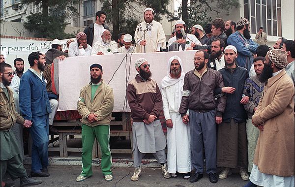 عباسي مدني.. «سلطان الدم» في الجزائر
