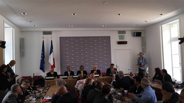  الدكتور عبد الرحيم