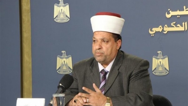 يوسف أدعيس وزير الأوقاف