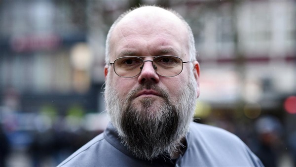 برنهارد فالك