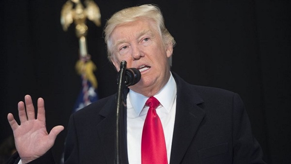 الرئيس الأمريكي دونالد