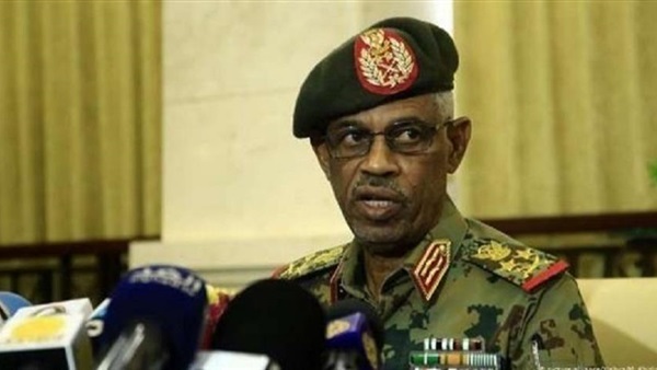 عوض بن عوف، رئيس