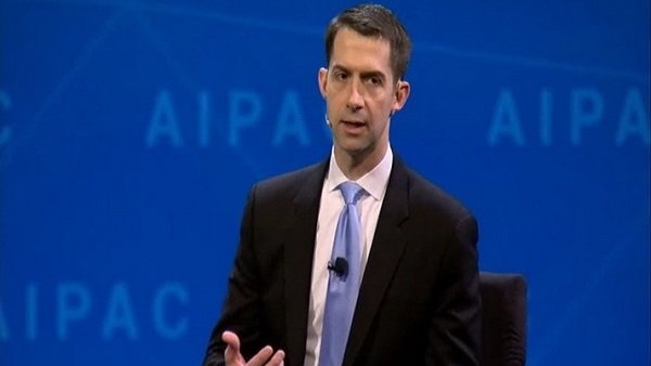 عضو مجلس الشيوخ الأمريكي،