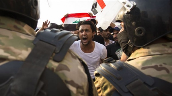 المتظاهرين فى كربلاء