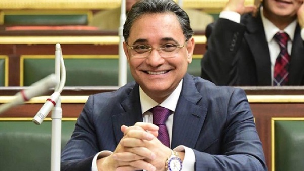  الدكتور عبد الرحيم