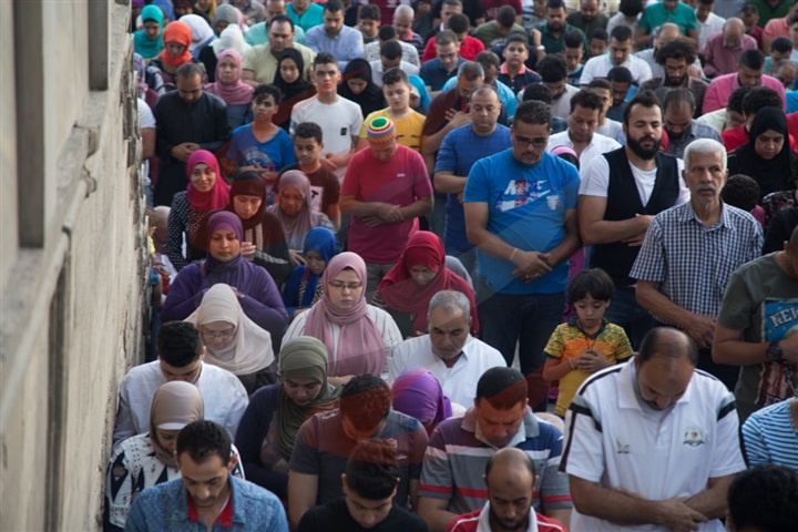 عدسة المرجع في صلاة