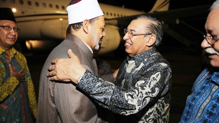 زيارة الطيب في عام