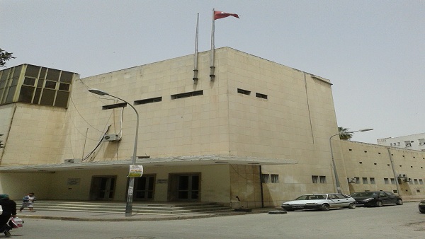 مفارقات «المال»..