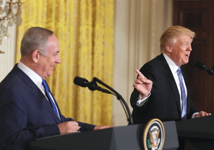 عوامل دعم السياسة