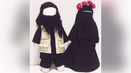 «دُمى جند الله»..