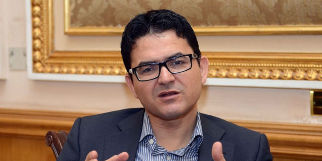  الوزير الأسبق في