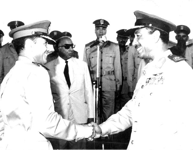  الرئيس السادات والفريق