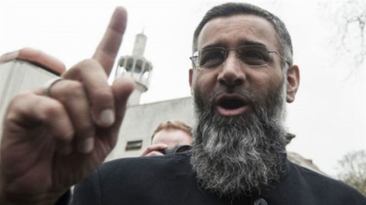 «أنجم تشودري».. إرهابي