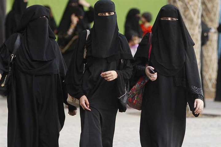 النور يعانق وجه الجزائر..