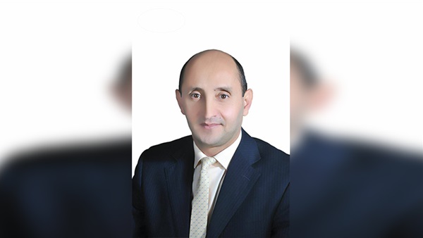 الحوثيون يفصلون «موظفي