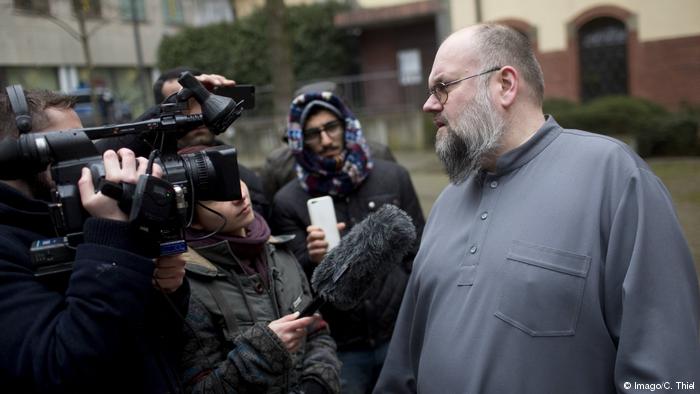 برنهارد فالك.. ألماني