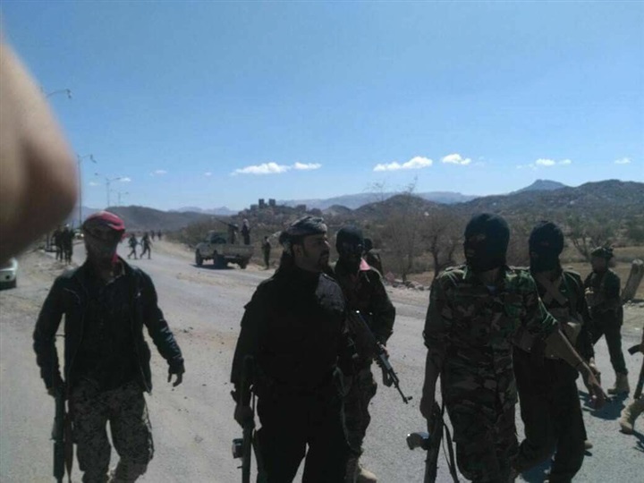 «معسكرات وألوية»..