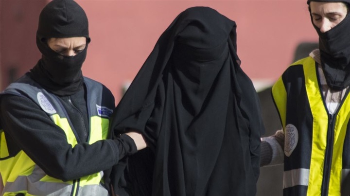 80 أرملة يتأهبن للعودة..