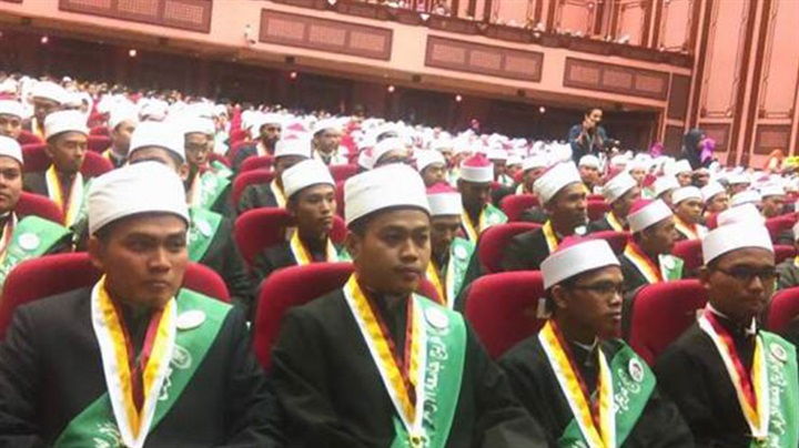 بعد قطر.. ماليزيا