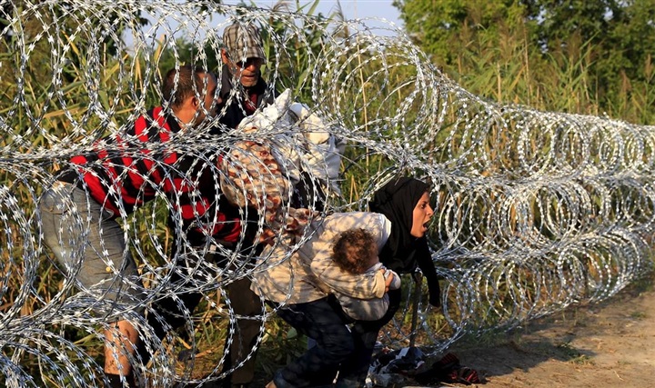 اللاجؤون والإرهاب..