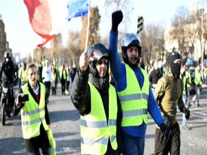 «السترات الصفراء»..