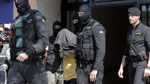 بلجيكا ترحل «متطرفًا»..