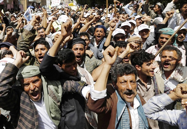 الحوثيون وإيران..