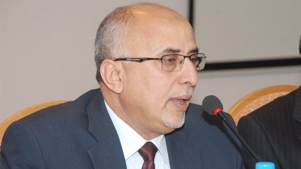 الحوثي ينهب اليمن..