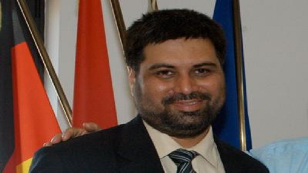  الصحفي الباكستاني