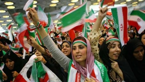 الموت للخميني.. غاضبون