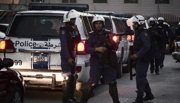«البحرين» تحاكم «حرس