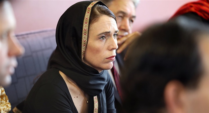 إدارة الأزمات عقب