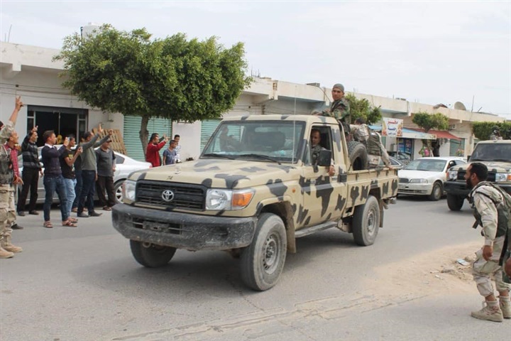 الجيش الليبي يسيطر