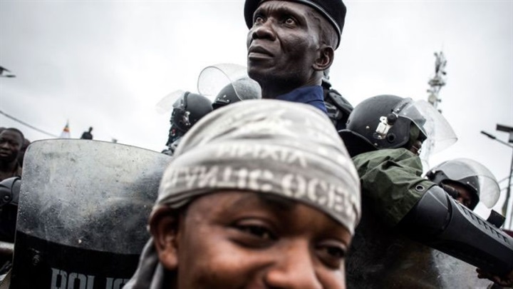 الخلافات بين الجماعات