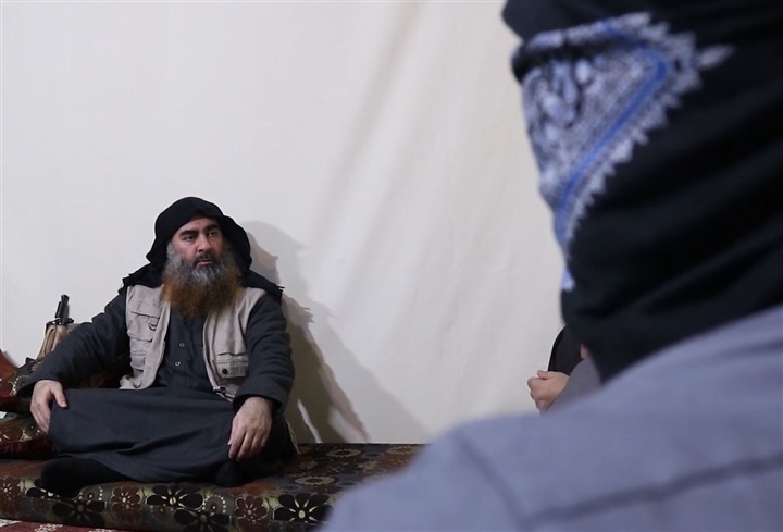 الخارج من كهفه ليهدد