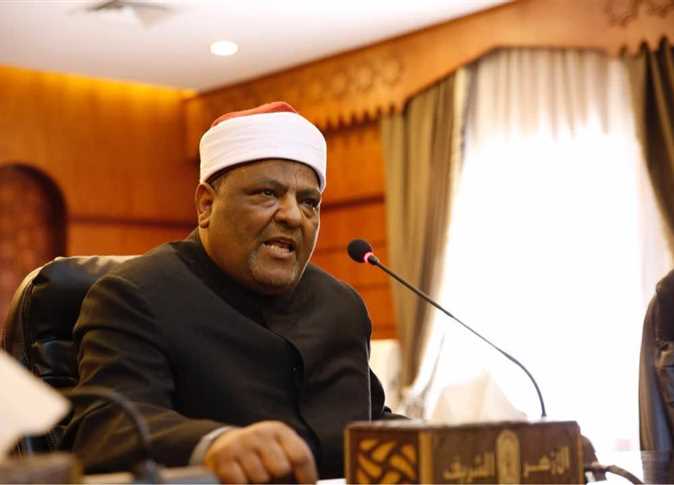 الدكتور عباس شومان