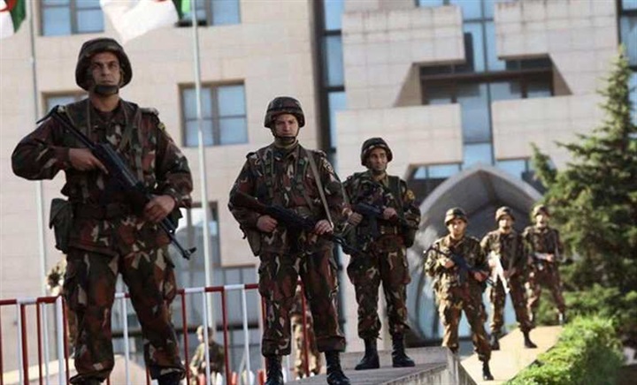 الجيش الجزائري