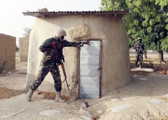 جوهرة أفريقيا تحترق..