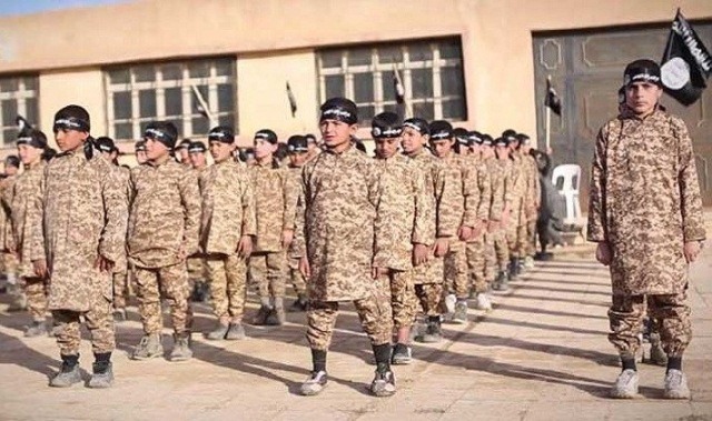 «أيتام داعش».. فرنسا