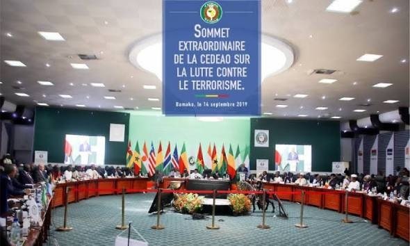 «الإيكواس» تنتفض