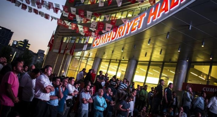 «أوغلو» وتحرير إسطنبول..