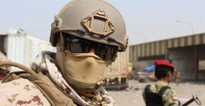 أبواب خلفية ومنطقة