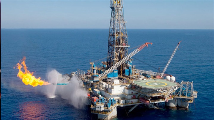 الإخوان في حرب الغاز