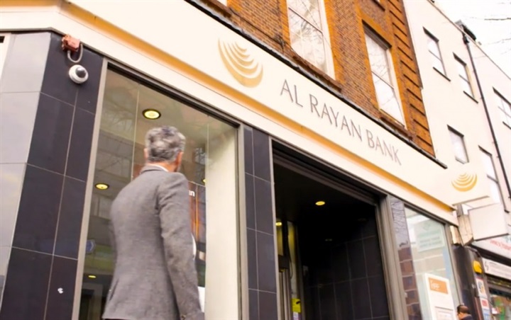 الفضائح تلاحق «الحمدين»..