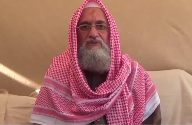 القاعدة تتهم باكستان..