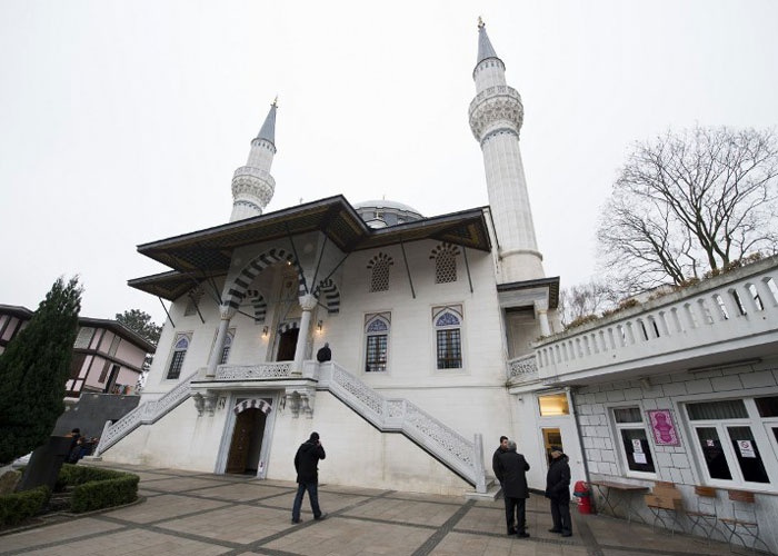 «المرجع» يخترق معاقل