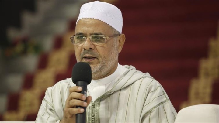 صراع محموم يهدد بتصدع