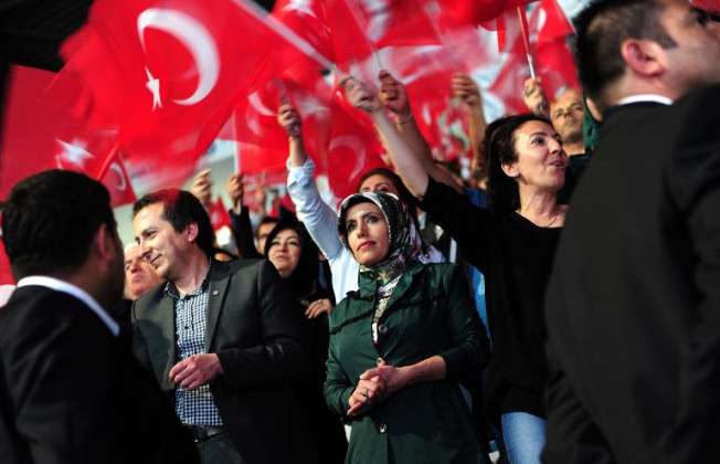 زلزال يهز عرش تركيا..